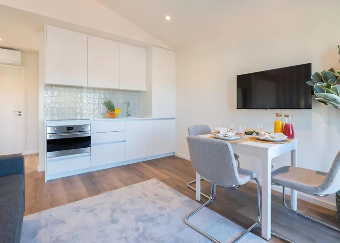 Host Wise - Marquesa Palace Apartment Porto